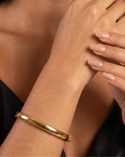 Bracelete Liso Aro Abaulado com Fecho Refinado | Banhado a Ouro 18k - SAYE Joias