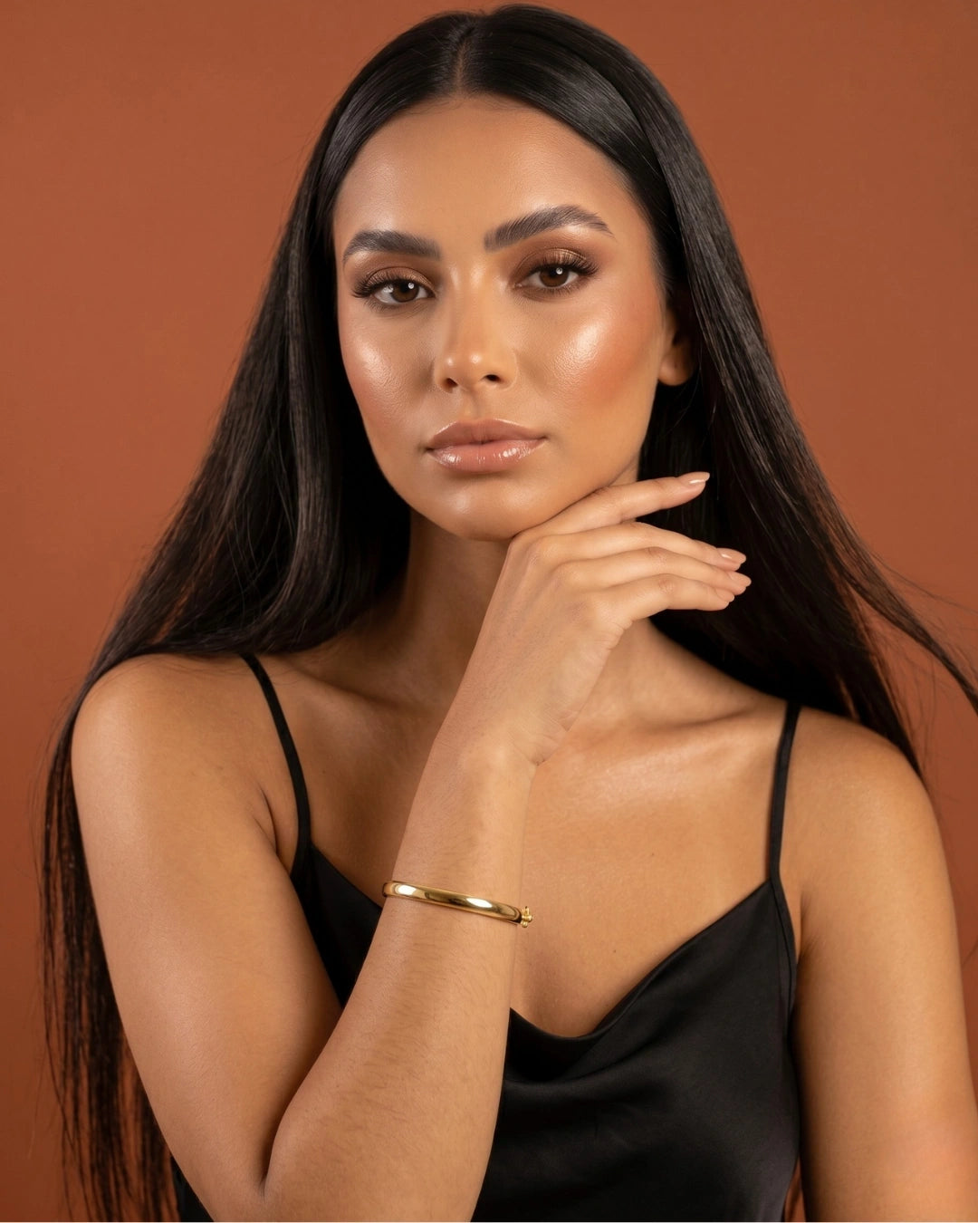 Bracelete Liso Aro Abaulado com Fecho Refinado | Banhado a Ouro 18k - SAYE Joias