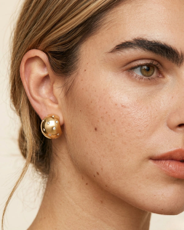 Brinco Base Delicado Zircônia Cristal Ouro 18k | Minimalista - SAYE Joias