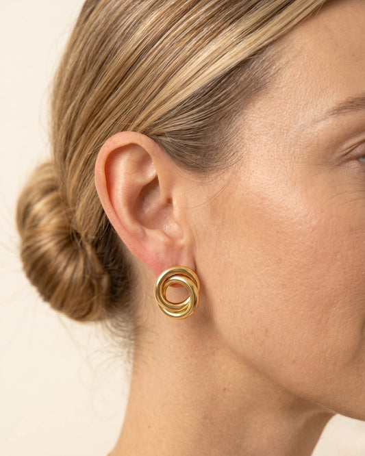 Brinco Elos Entrelaçados | Banhado a Ouro 18k - SAYE Joias